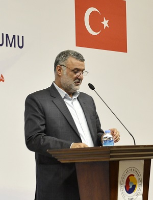 İran İslam Cumhuriyeti Tarım Seferberliği Bakanı Mahmud Hojjati